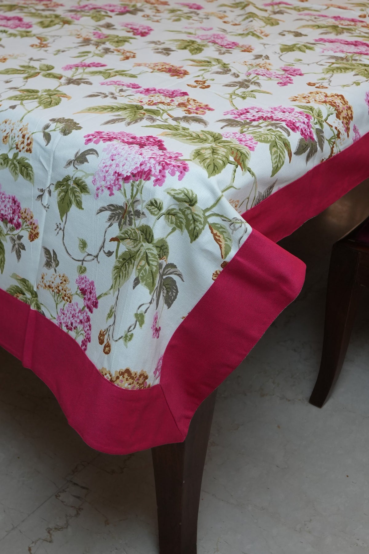 Pink Hydrangea Print Table Sheet with Pink Border (6 Seater)