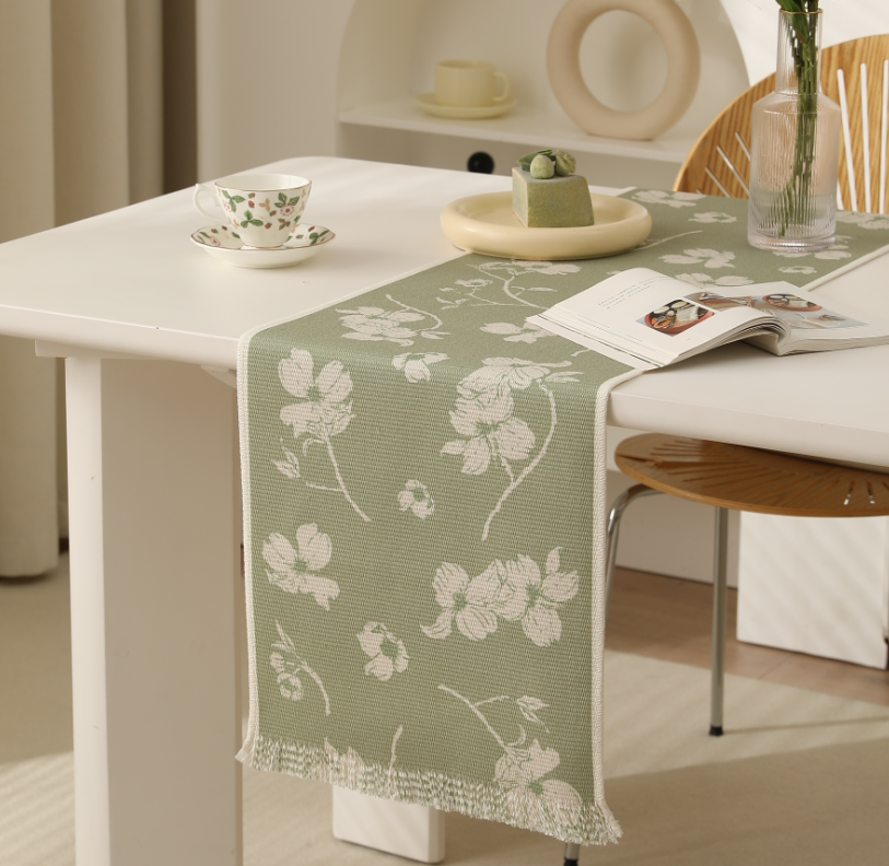 Green-Coloured Table Runner with Subtle Floral Pattern (6 seater)