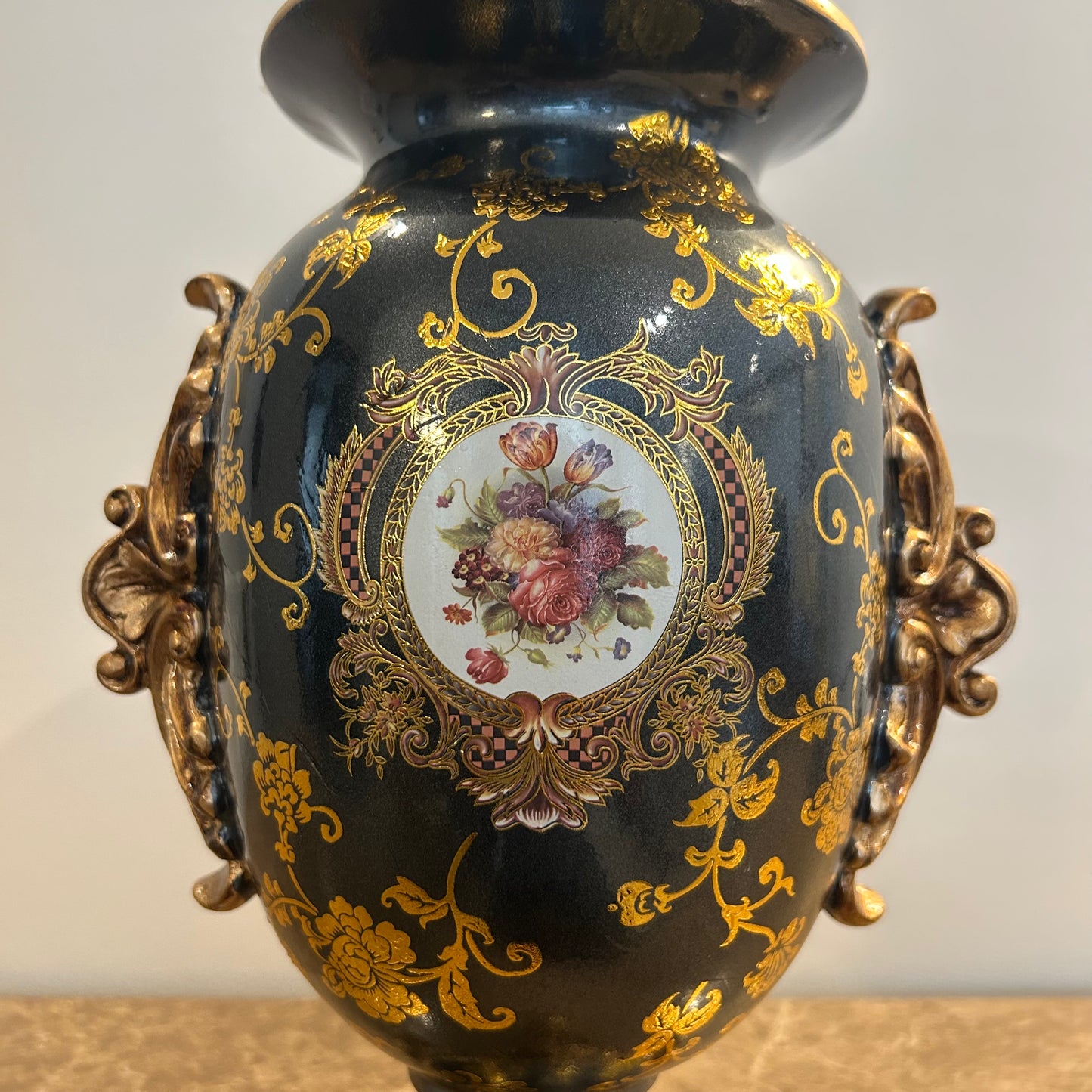 Rococo Style Porcelain Decorative Vase
