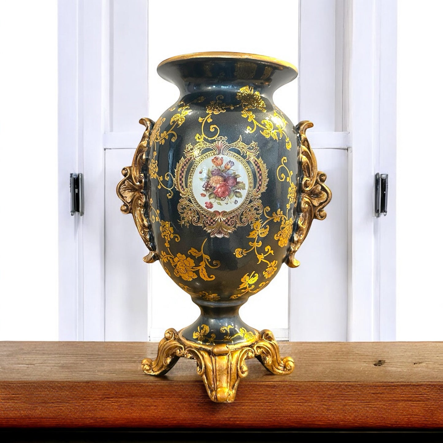 Rococo Style Porcelain Decorative Vase