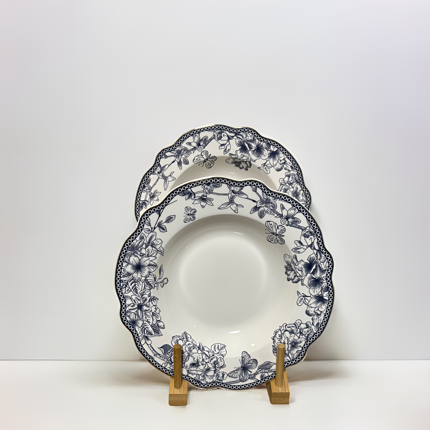 Elegant Vintage Floral Snack/Salad Plate
