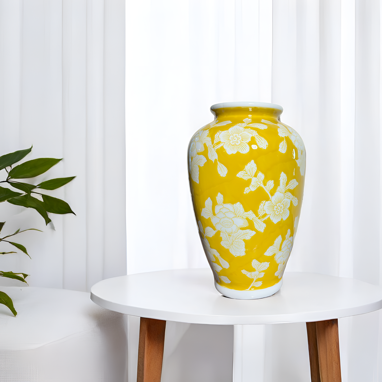Sunshine Bloom: A Classic Ceramic Masterpiece (Medium)