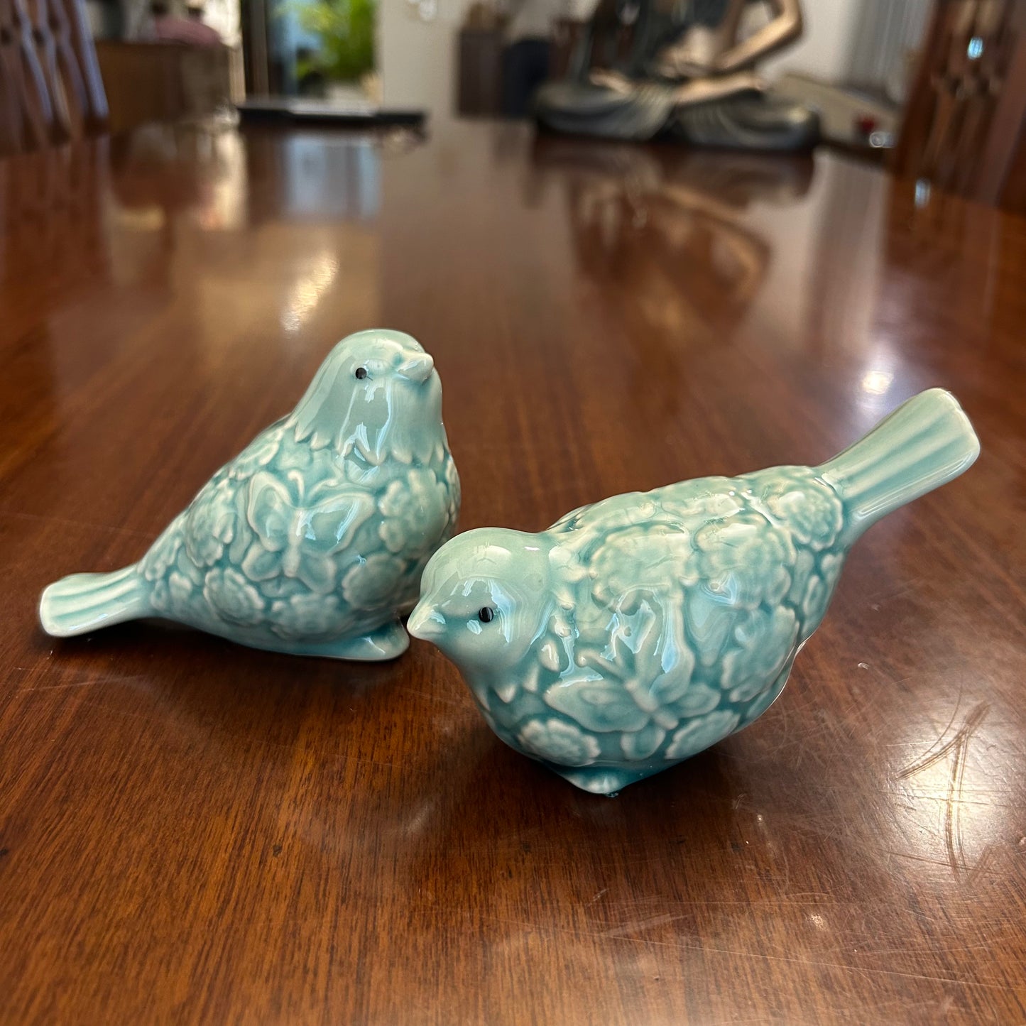 Ceramic Bird Figurines Two-Piece Set | Elegant Handcrafted Home Decor Accent (S)