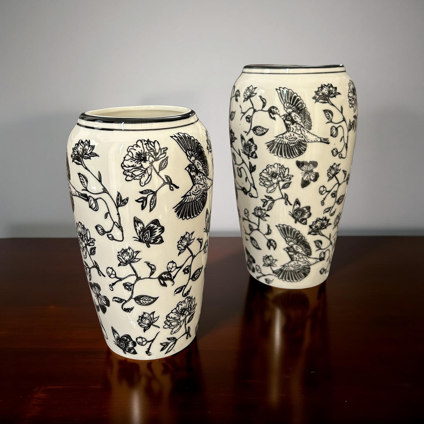 Elegant Black & White Ceramic Vase with Bird and Floral Design - Medium