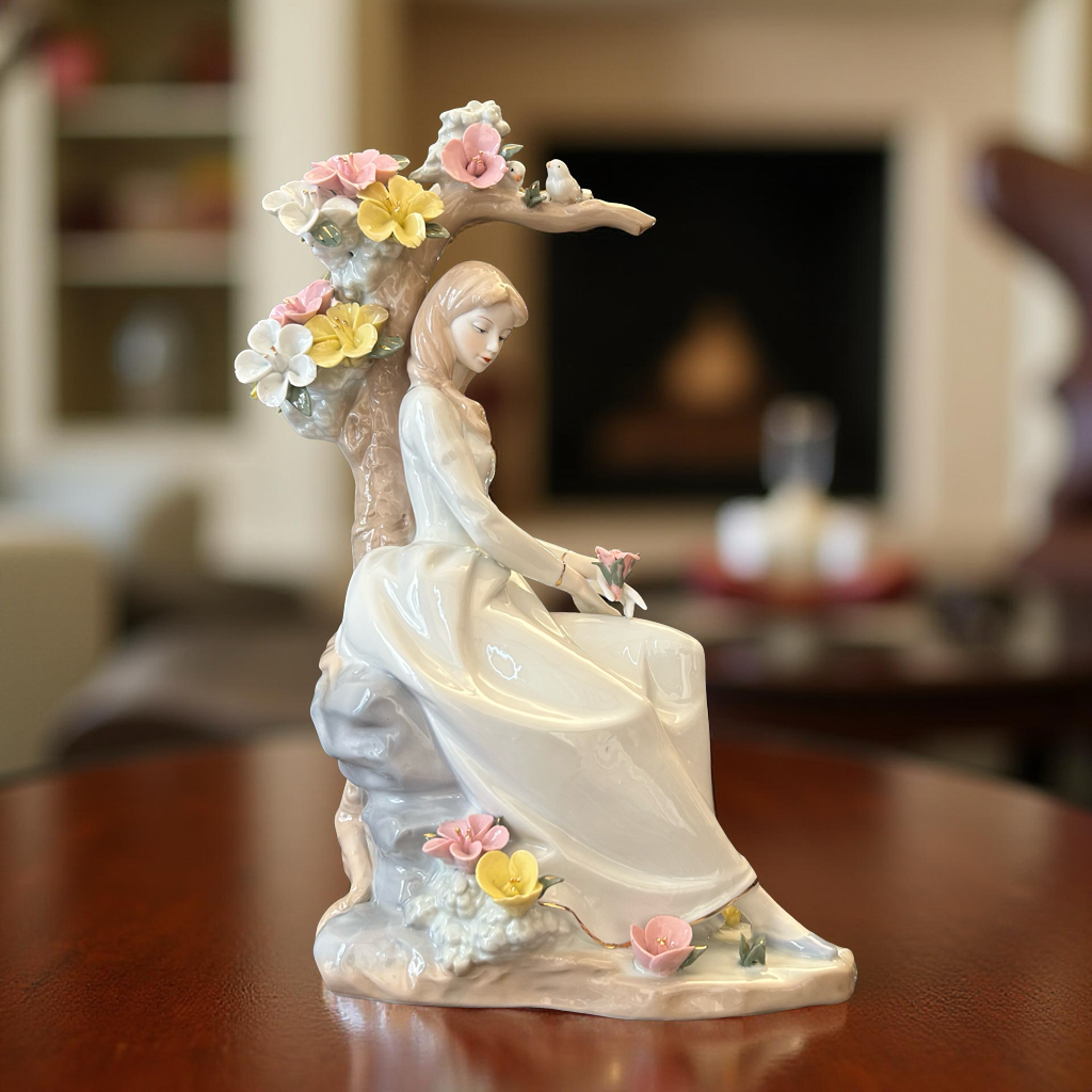 Elegant Porcelain Lady Figurine with Flowers – Handcrafted Decorative Collectible