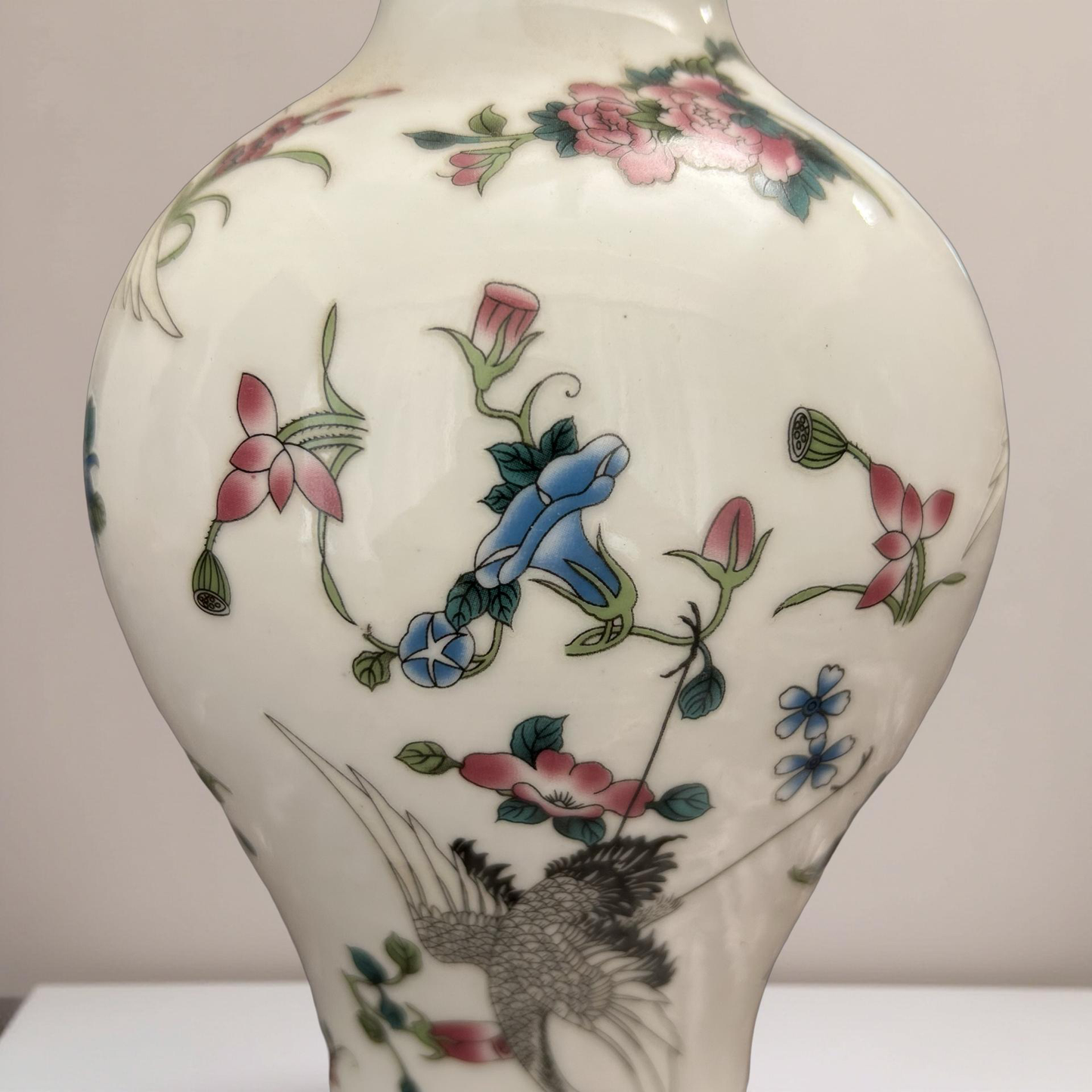 Handcrafted Ceramic Vase with Floral & Bird Design – Elegant Home Décor Showpiece
