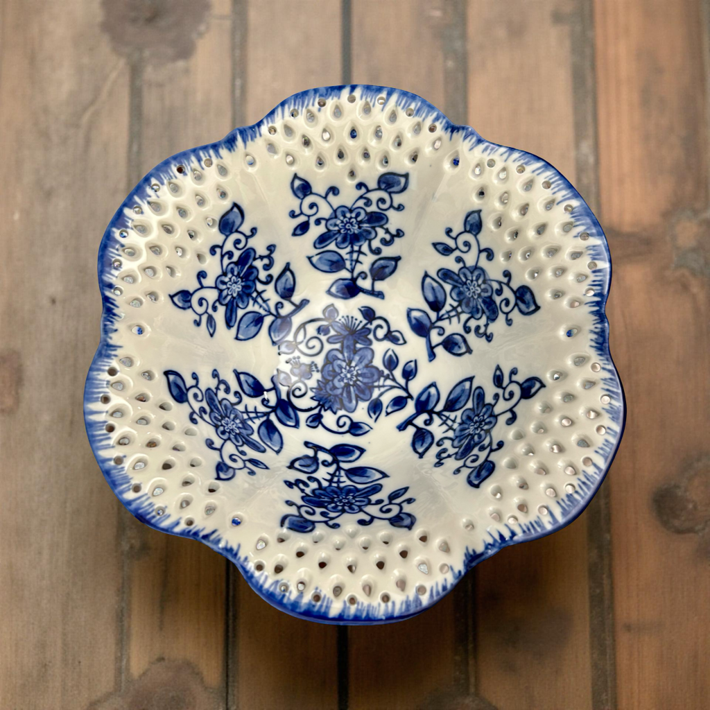 Oriental Blue & White Ceramic Pedestal Bowl – Handcrafted Decorative Fruit Bowl & Table Centerpiece