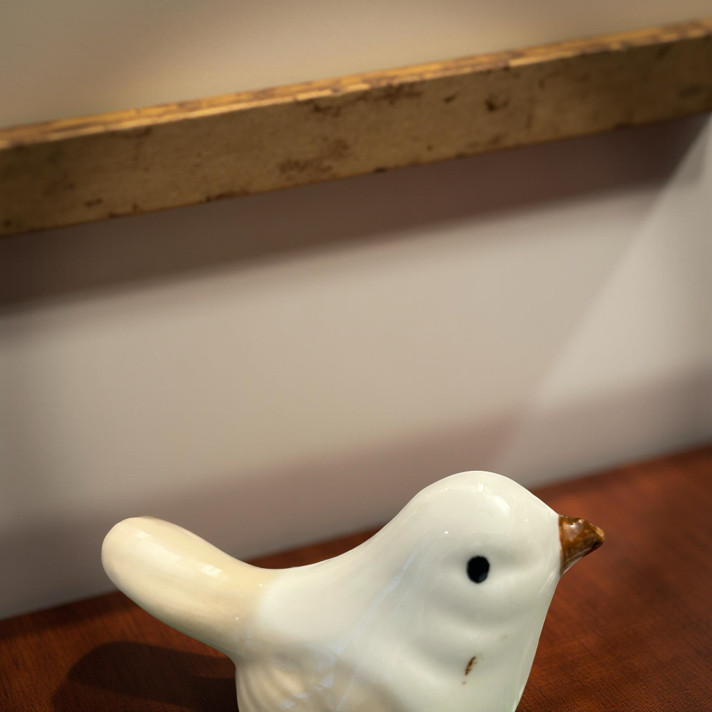 Handcrafted Green Leaf Ceramic Plate with Bird Figurines