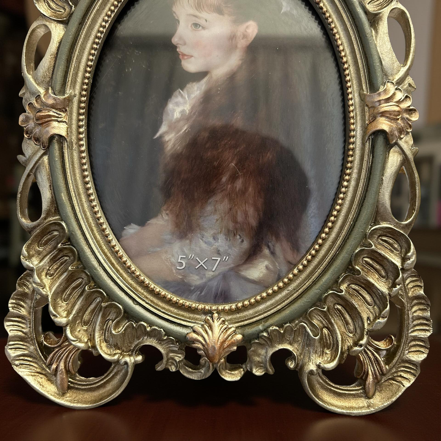 Elegant Tabletop Photo Frame