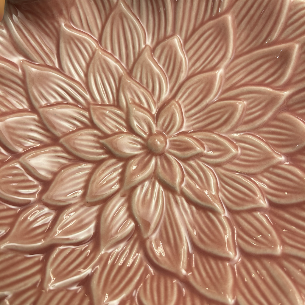 Elegant Ceramic Flower Pattern Dish with Bird Accents