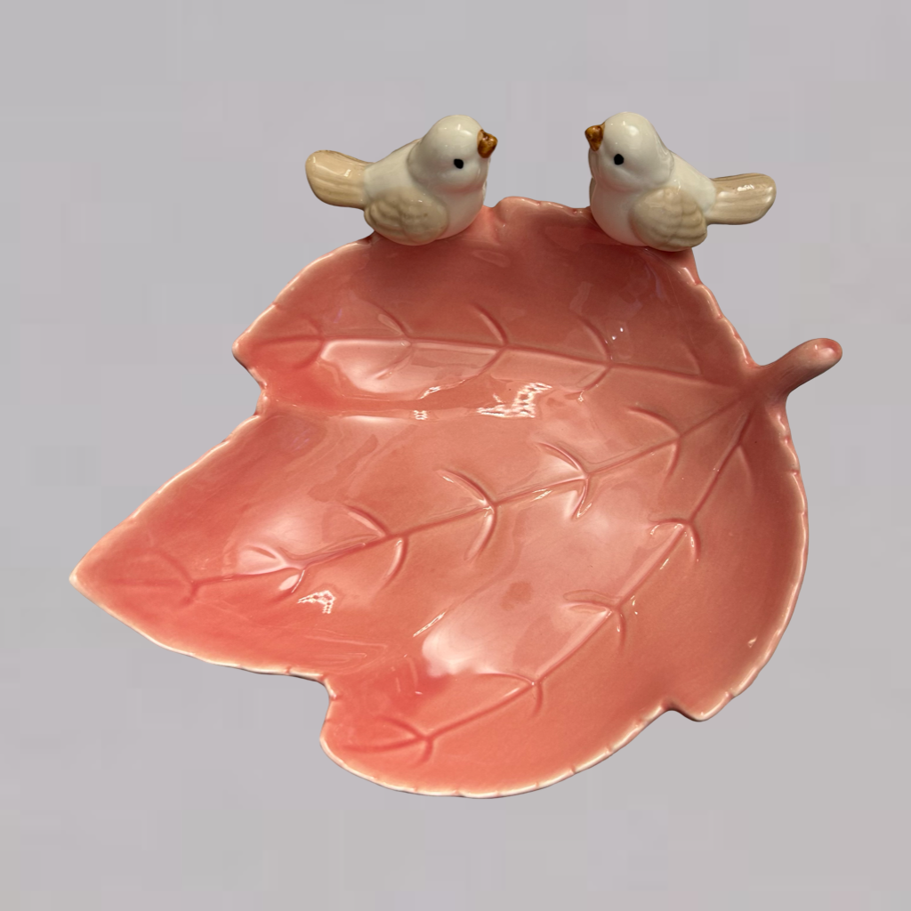 Elegant Ceramic Leaf Pattern Dish with Bird Accents