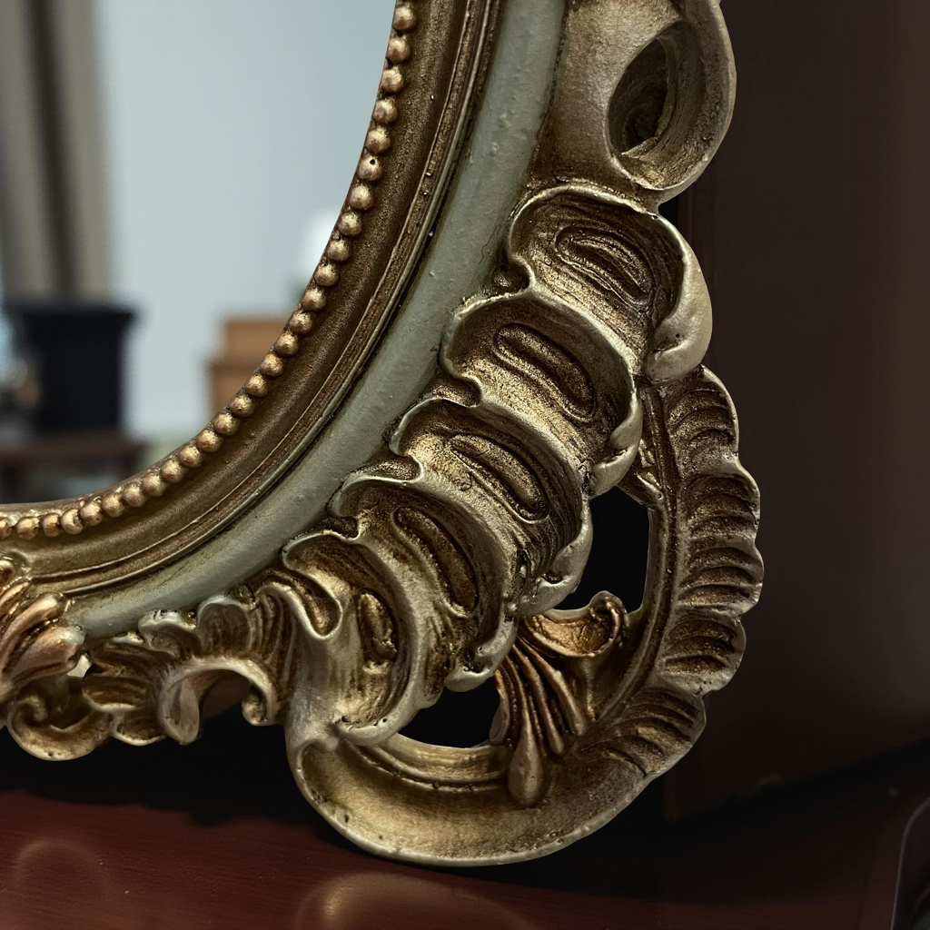 Elegant Tabletop Photo Frame