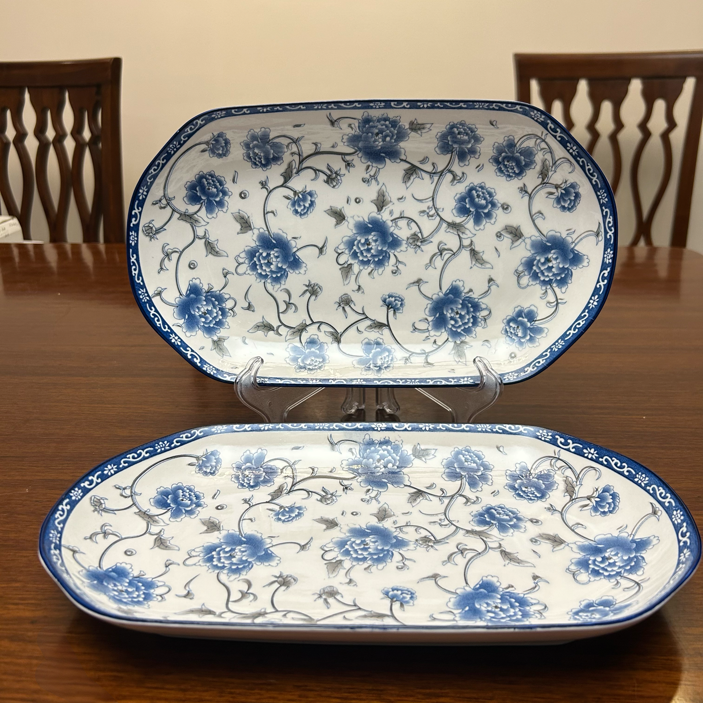 White and Blue Flower Design Serving Plates Set of 2