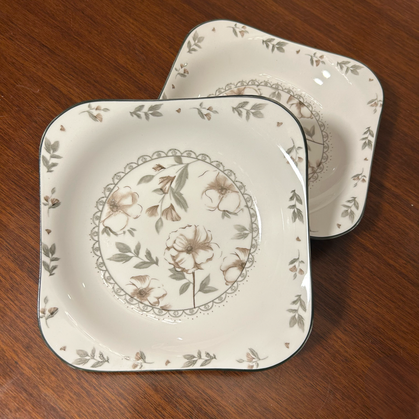 Square Ceramic Plates with Subtle Floral Motif Set of 2(M)