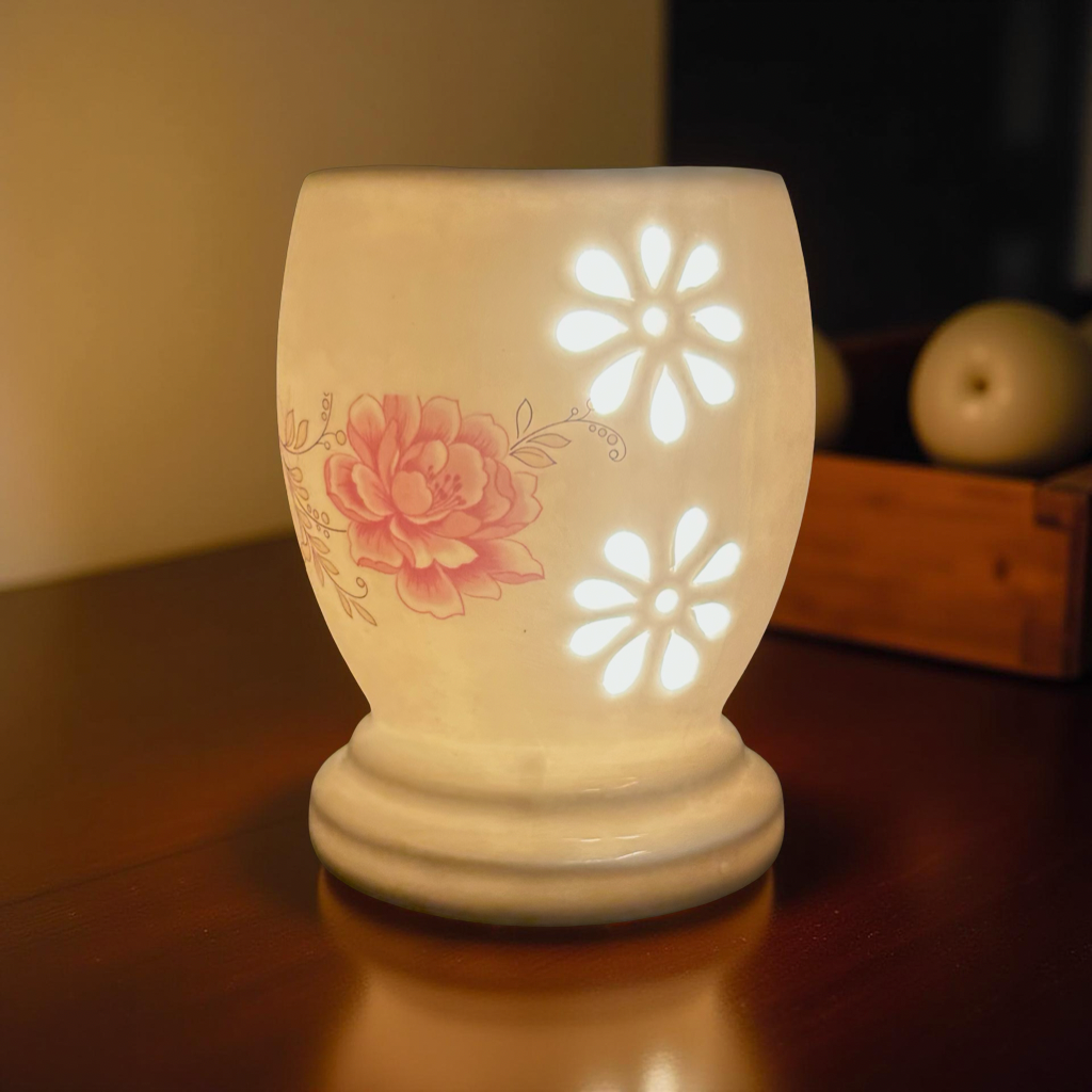 Elegant Ceramic Flower Cut Design Oil Diffuser Lamp