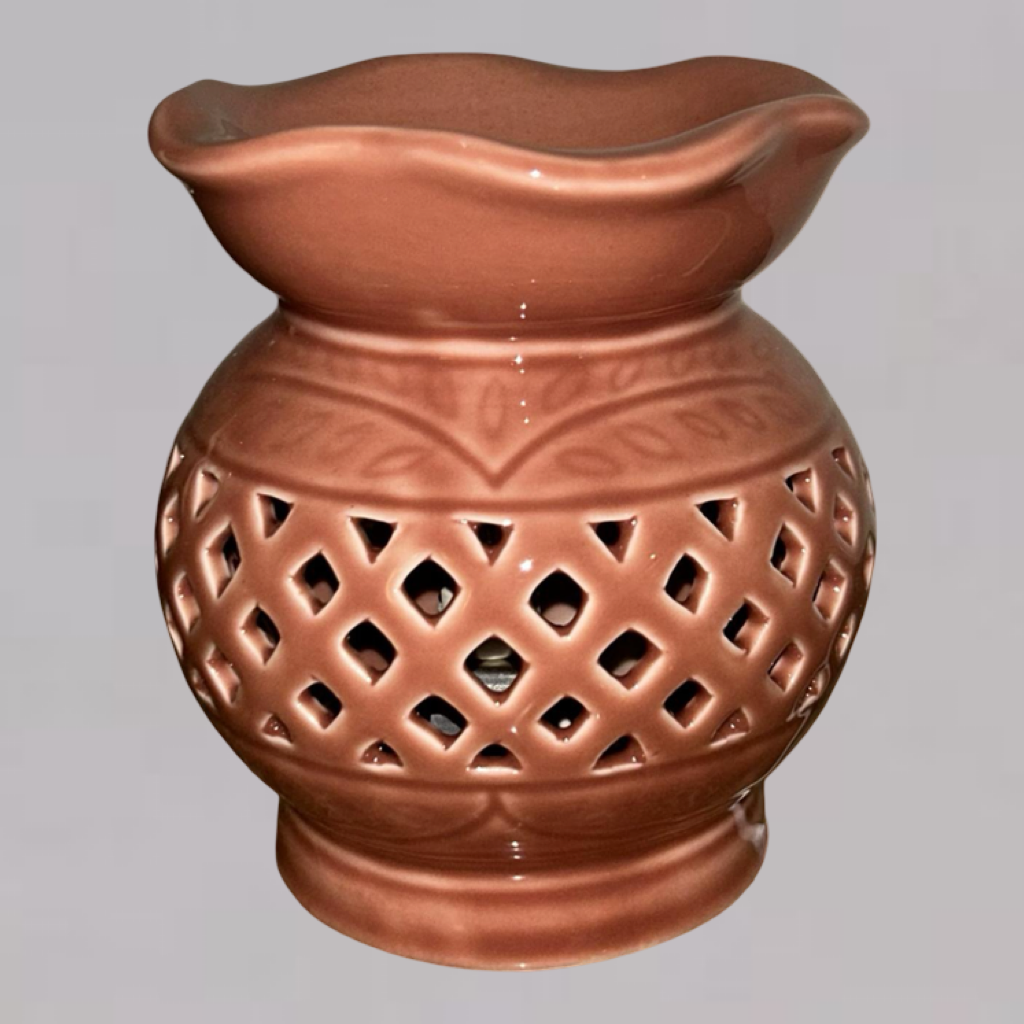 Elegant Ceramic Flower Cut Design Oil Diffuser Lamp