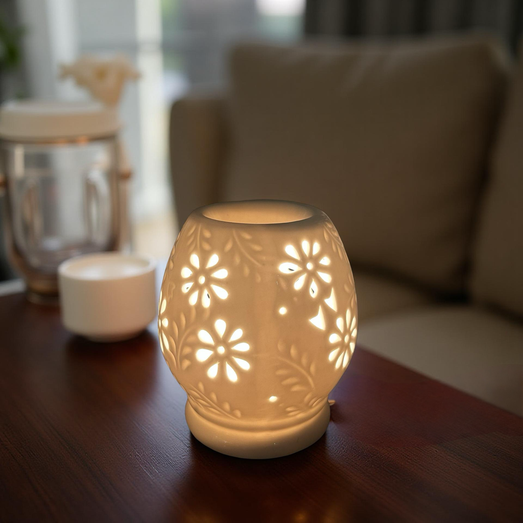 Elegant Ceramic Flower Cut Design Oil Diffuser Lamp