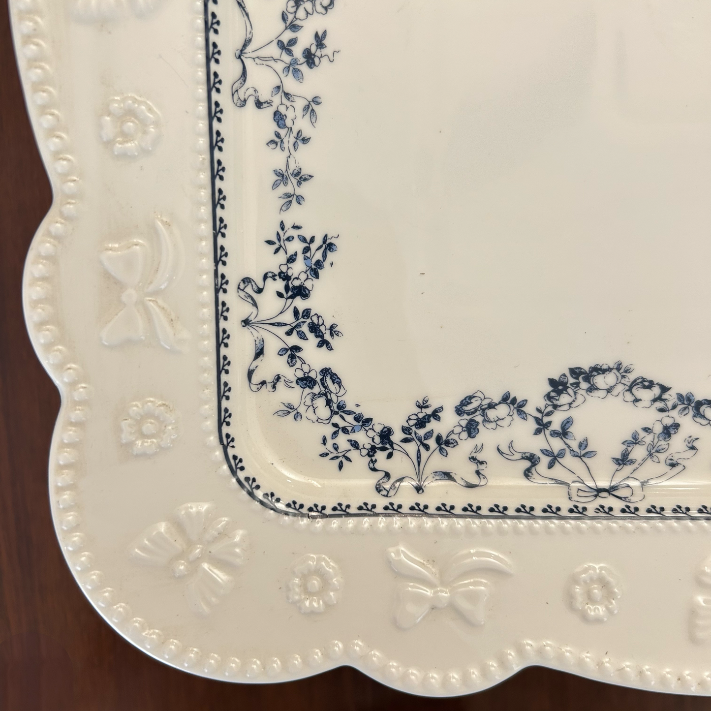 Elegant Square Ceramic Cake Stand