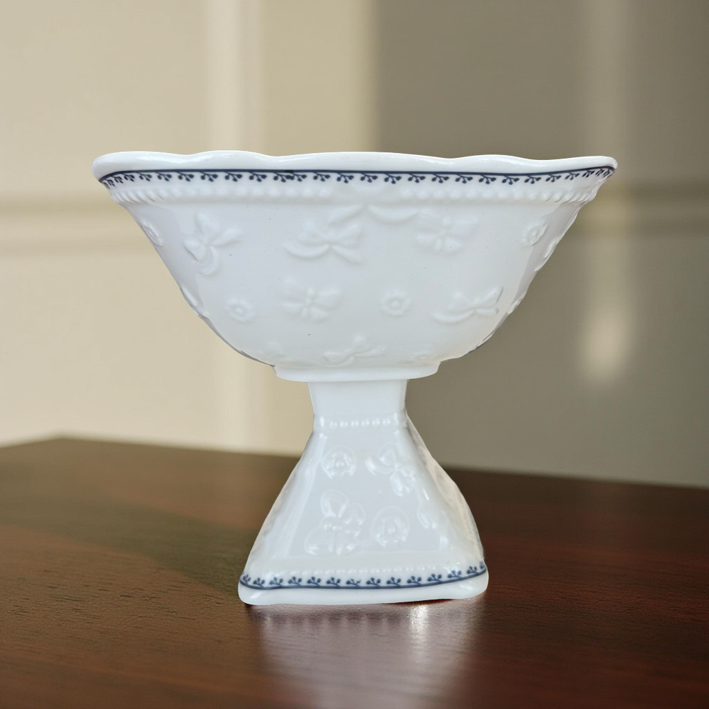 Artisan Ceramic Pedestal Bowl – Decorative & Functional Tableware