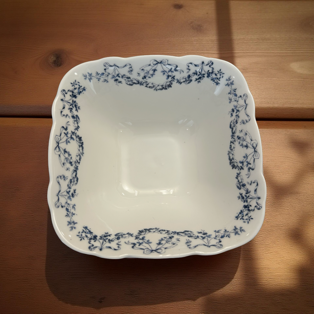 Artisan Ceramic Pedestal Bowl – Decorative & Functional Tableware