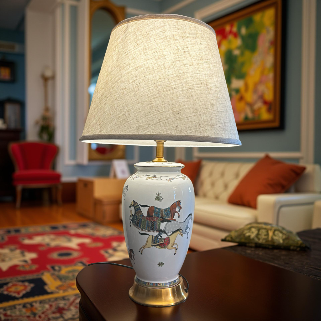 Classic White Ceramic Lamp with Horse Pattern – Premium Tabletop Light
