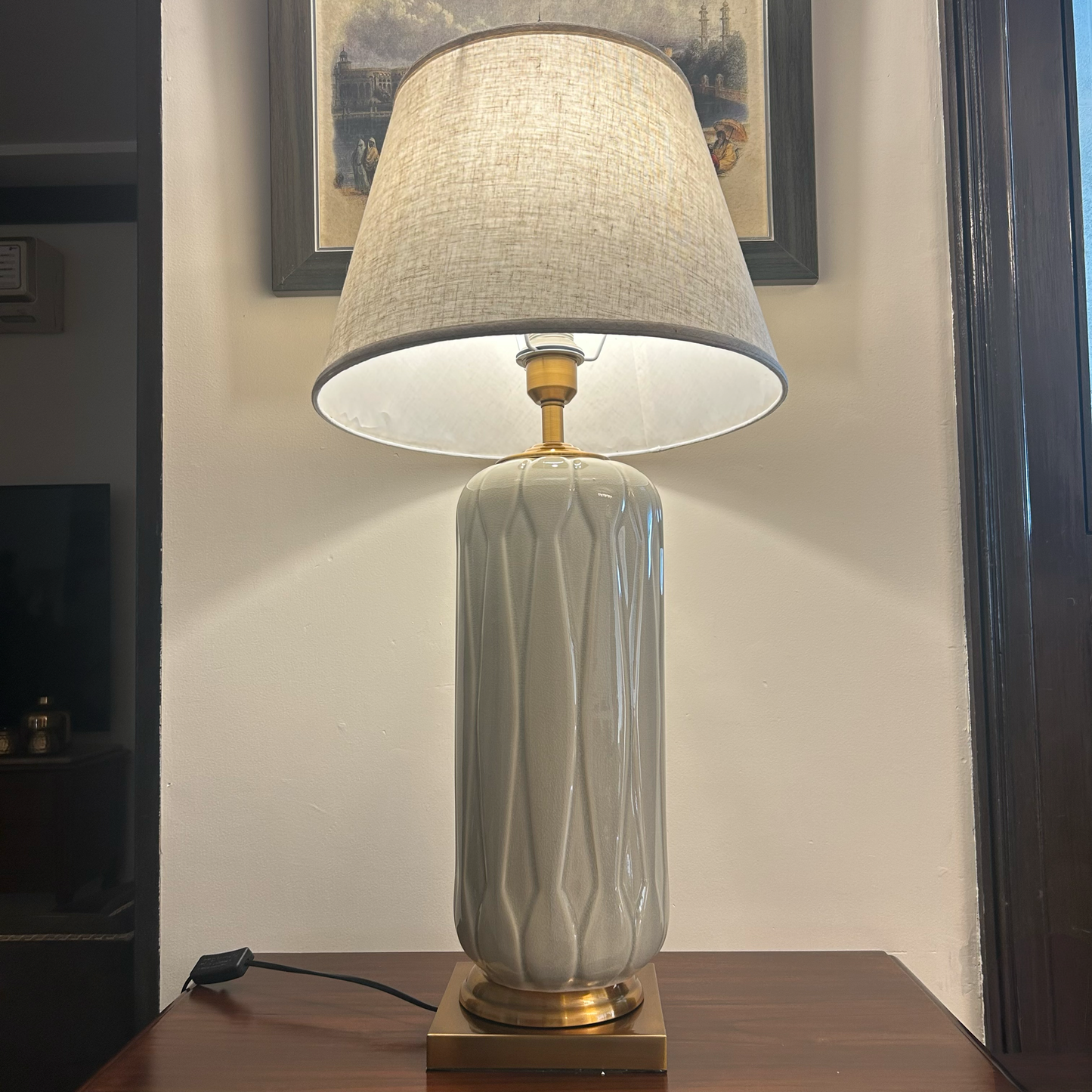 Elegant Ceramic & Brass Table Lamp – Tall Modern Bedside Lighting