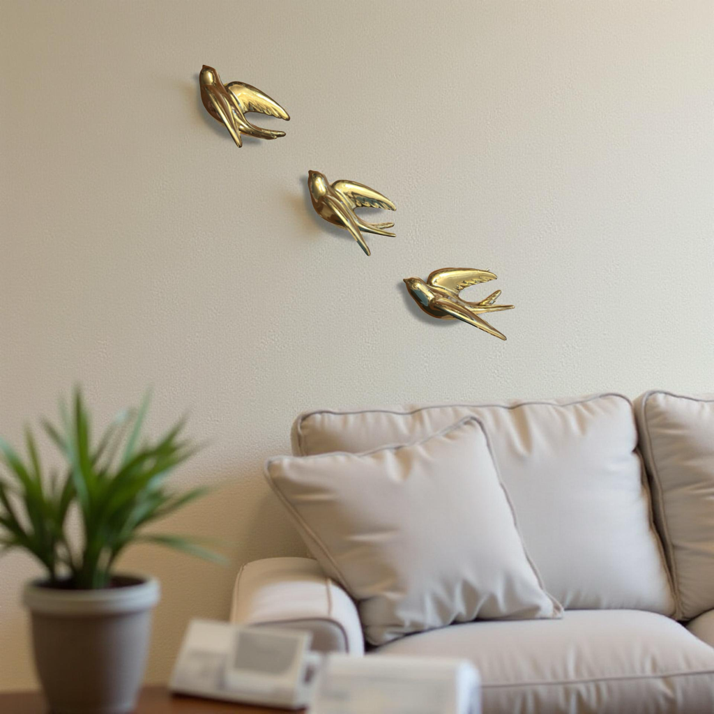 Elegant Golden Bird Wall Décor towards Left Direction - Single piece