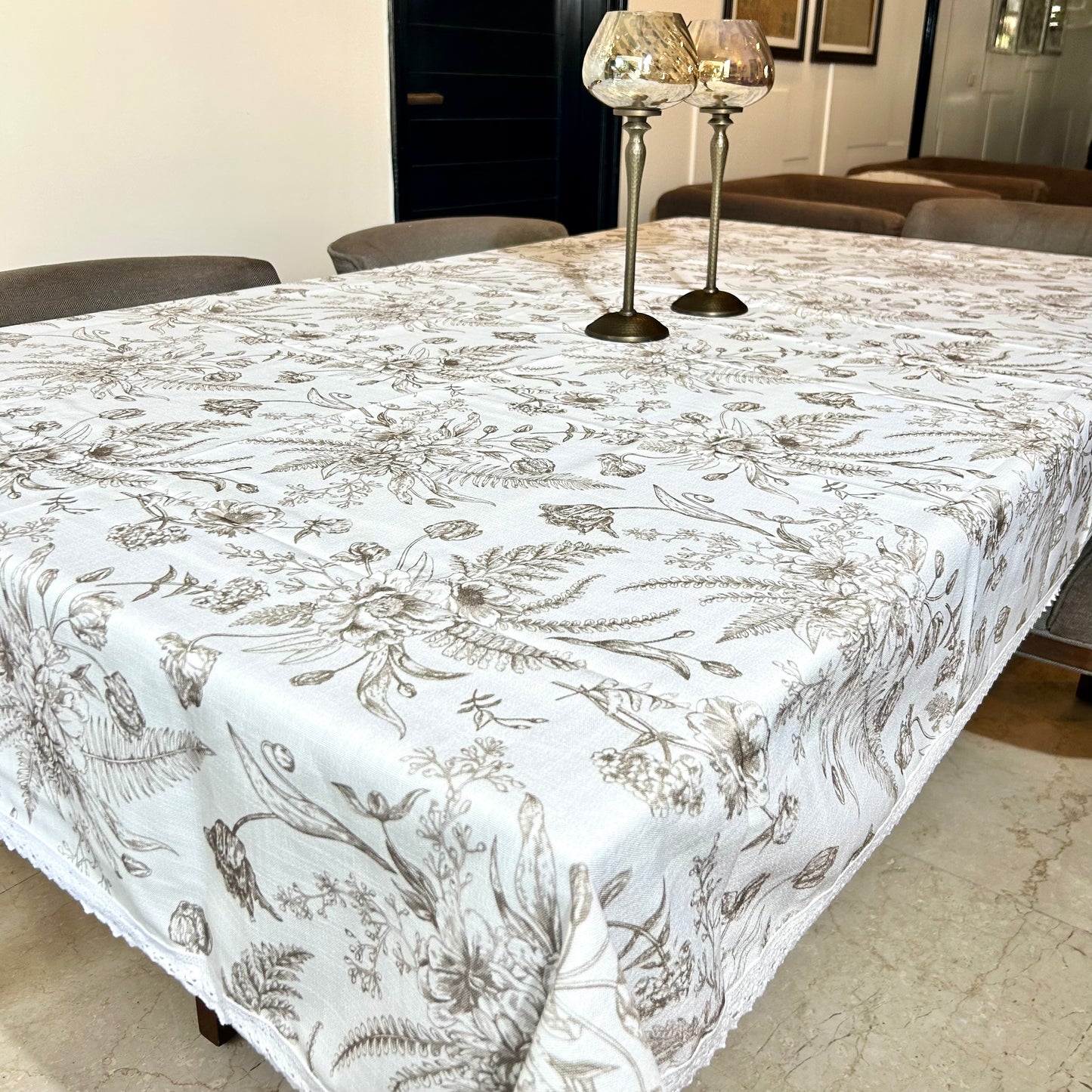 White and Beige Bloom Table Linen (6 & 8 seater)