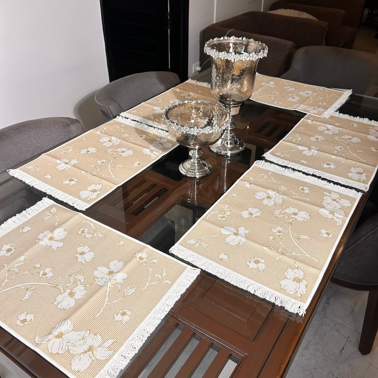Elegant Beige Floral Table Mat