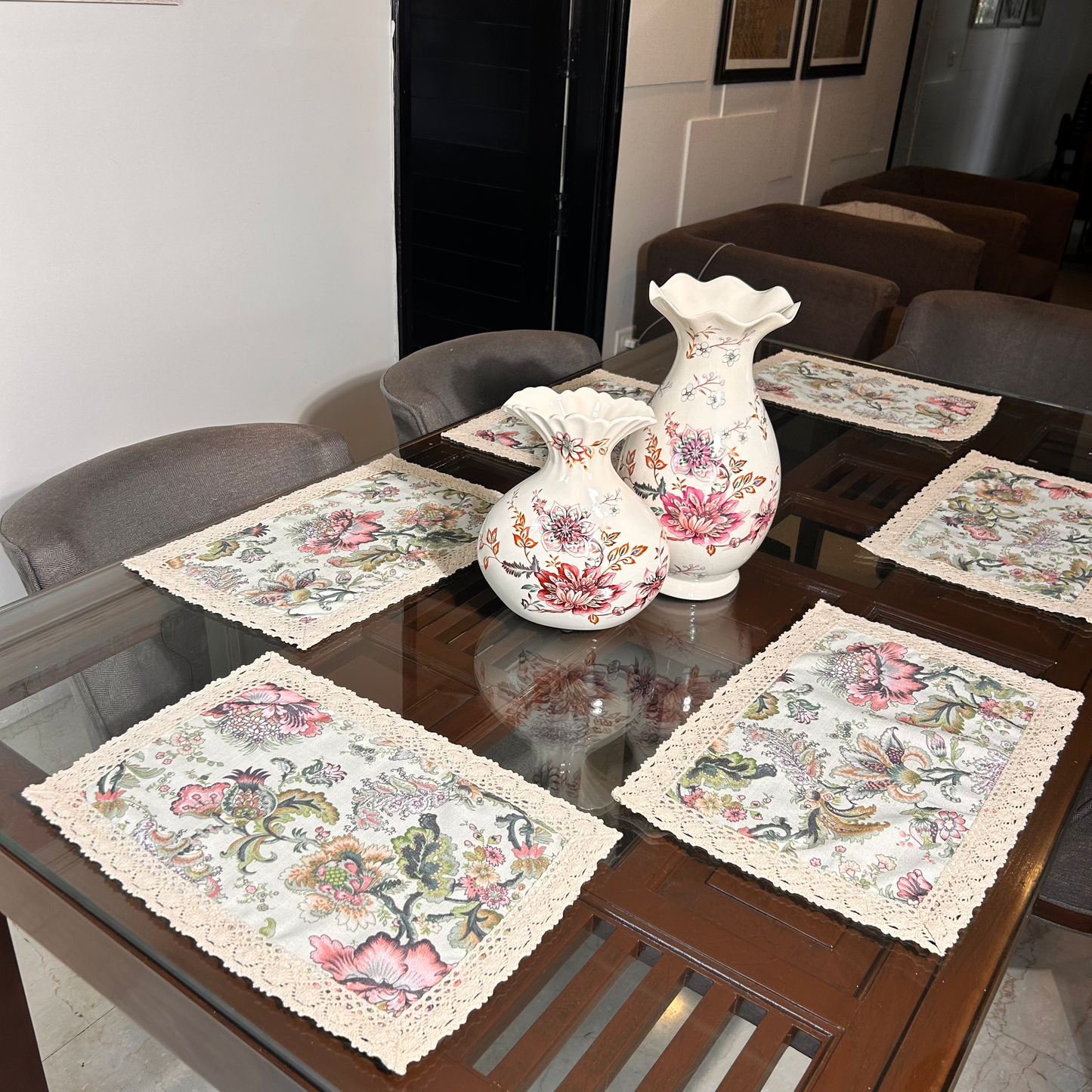 Floral Fabric Table Mat with Beige Lace