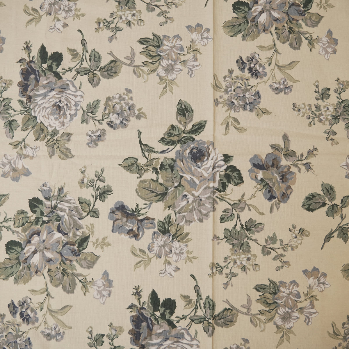 Floral Blue Border Table Cloth (6 Seater)
