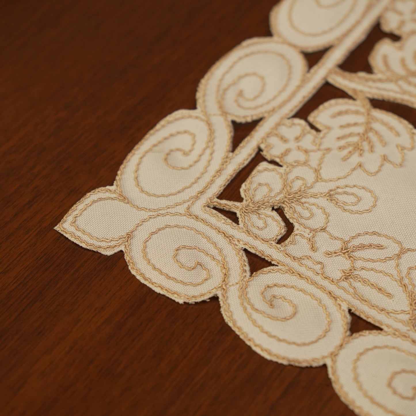Classic Embroidered Table Mats (Set of 2)