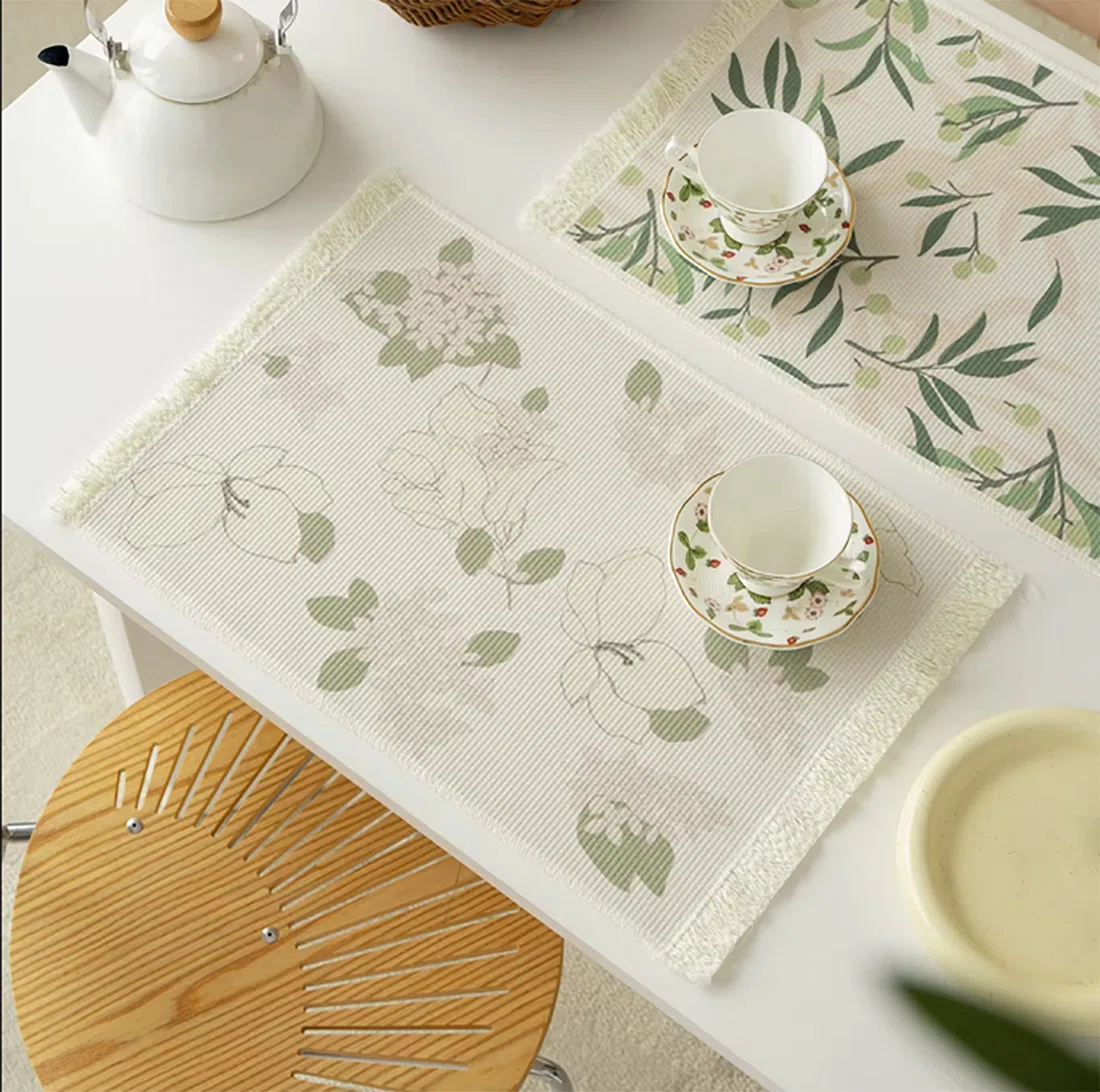 Elegant Cream Floral Table Mat