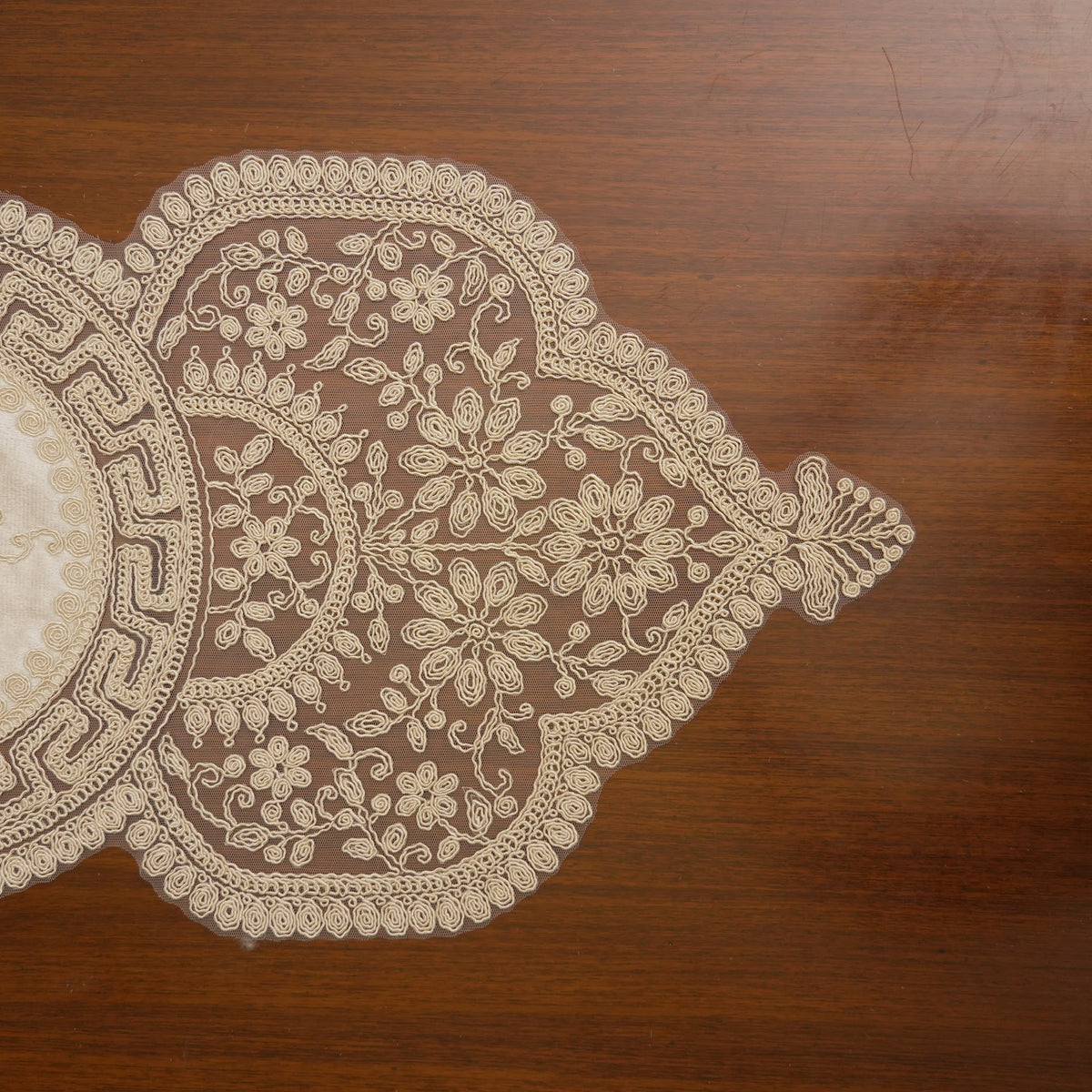 Ivory Greek Key Medallion Lace Table Runner (Small)