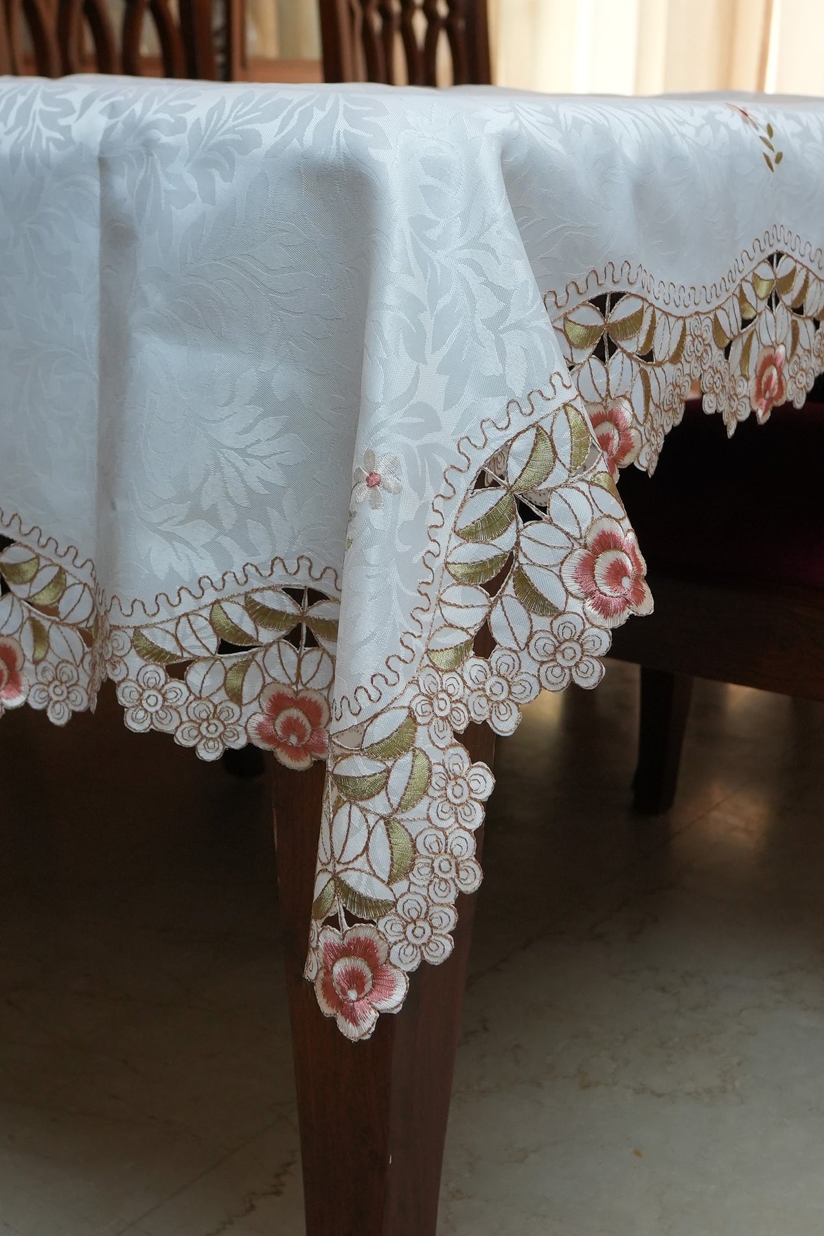 Pink Rose Embroidered Cutwork White Table Sheet (6 Seater)