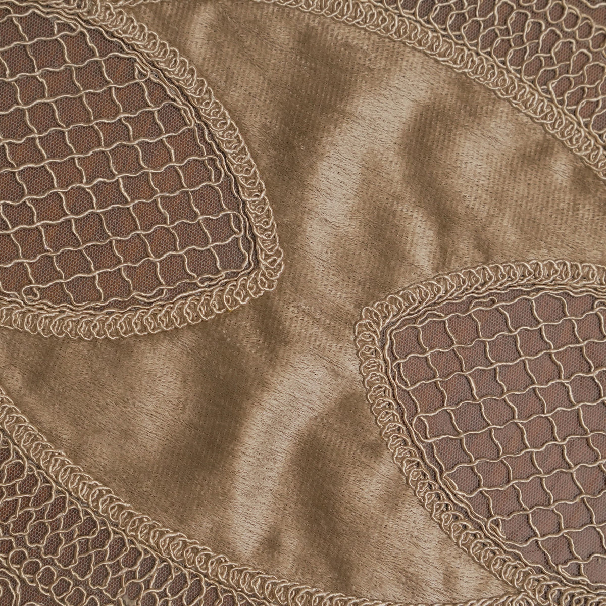 Taupe Satin Petal Lattice Lace Oval Table Mat (Set of 2)