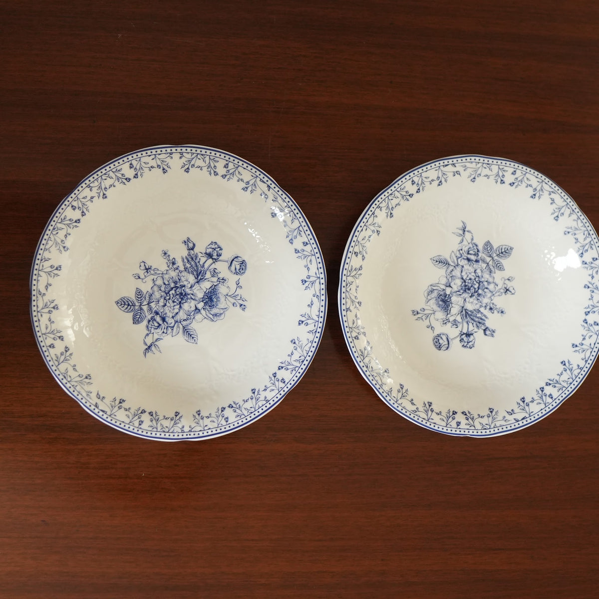 Delft Rose Ceramic Round Serving Platter (Set of 2)