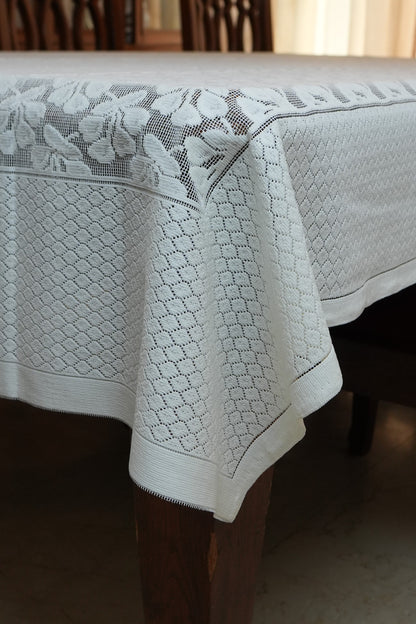Ivory Floral Bow Lace Table Sheet (6 Seater)