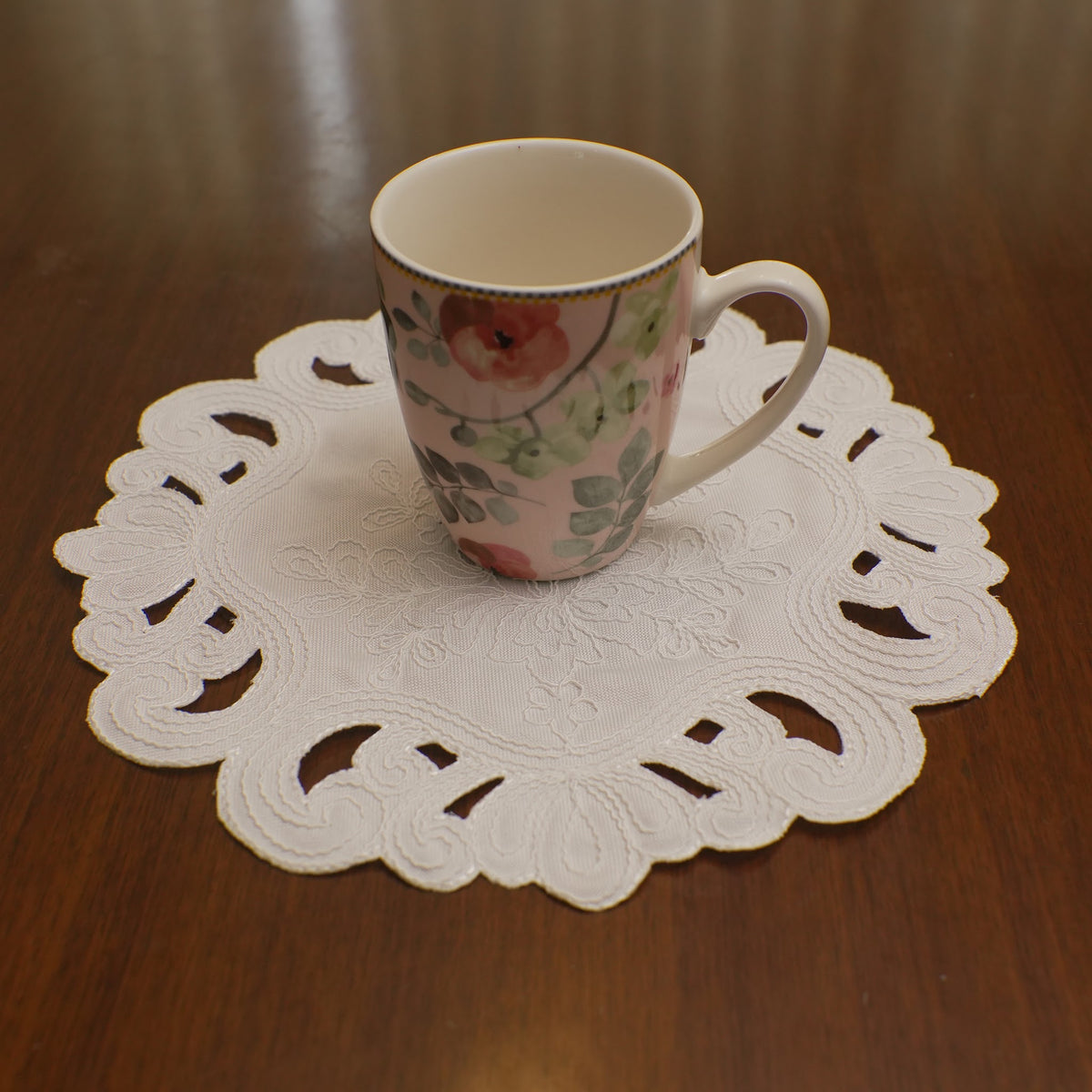 White Cutwork Embroidered Round Table Mat (Set of 2)