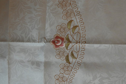Pink Rose Embroidered Cutwork White Table Sheet (6 Seater)