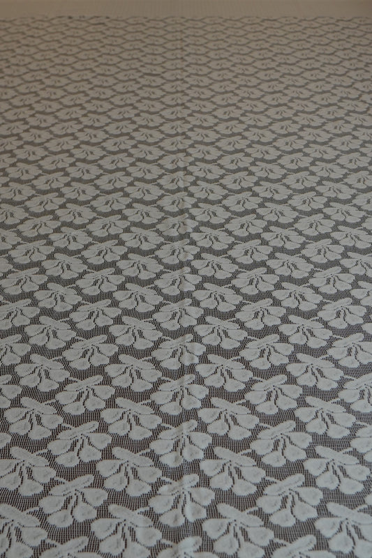 Ivory Floral Bow Lace Table Sheet (6 Seater)