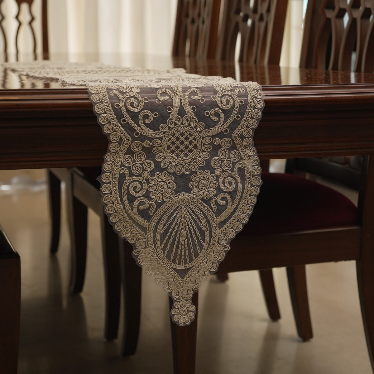 Beige Lattice Shell Lace Table Runner (Long)