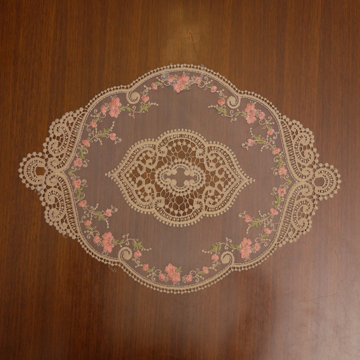 Gold Lace & Pink Floral Vine Sheer Oval Table Mat (Set of 2)