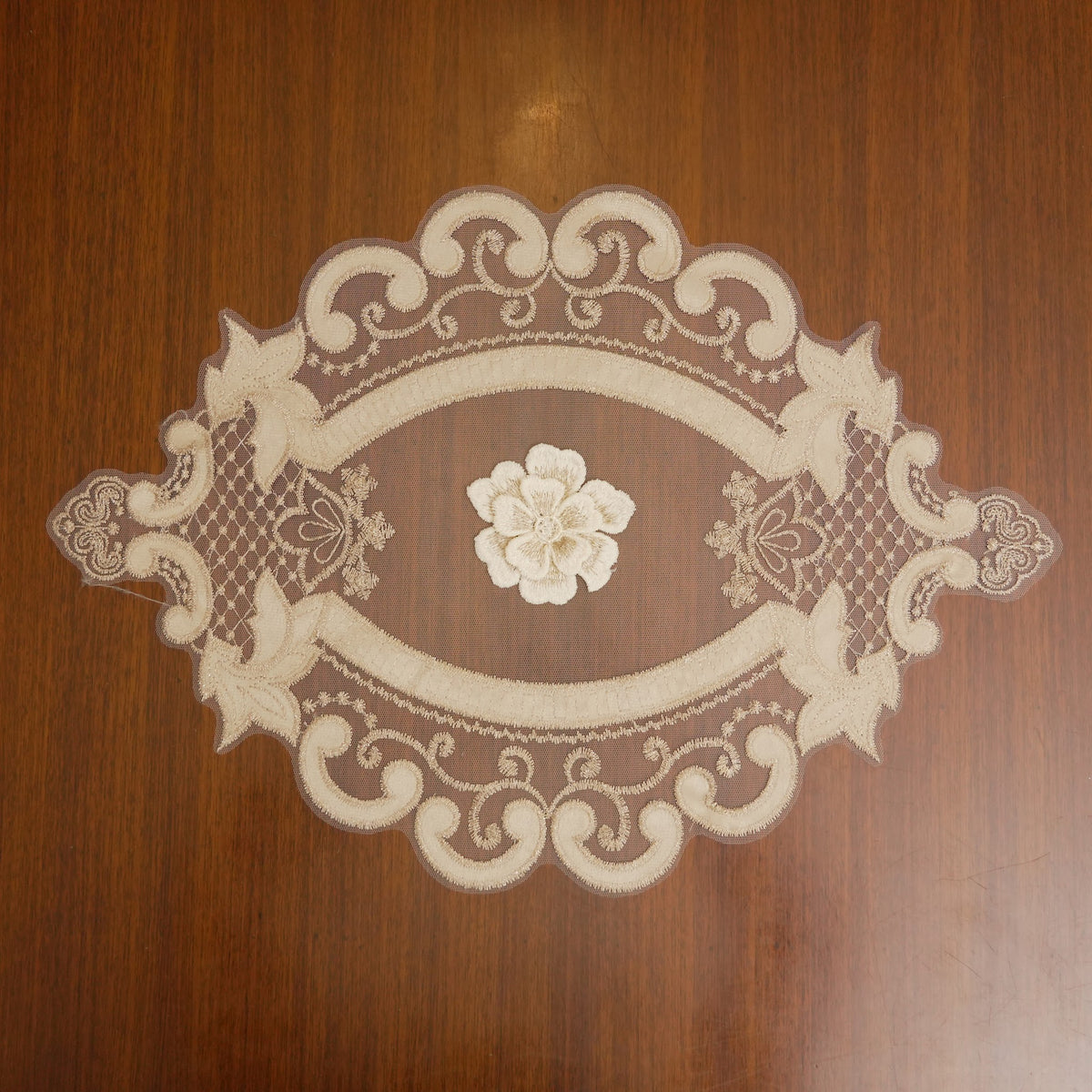Champagne 3D Flower Sheer Oval Table Mat (Set of 2)