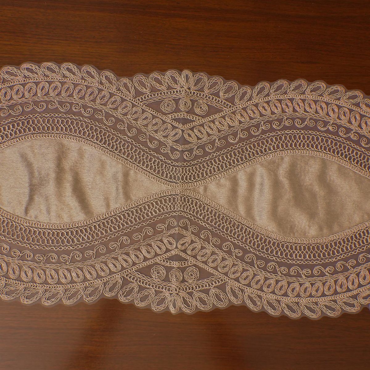 Taupe Satin Heart Lattice Lace Table Runner (Long)