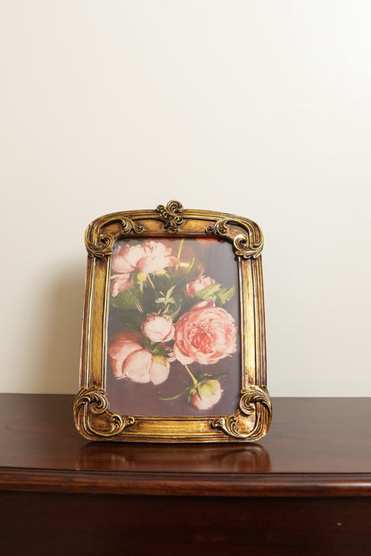 Antique Gold Scroll Photo Frame