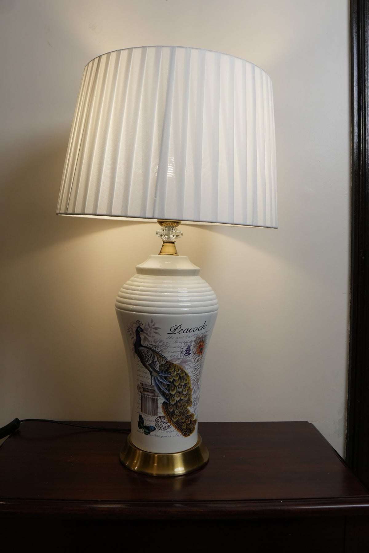 White Peacock Vintage Script Ceramic Table Lamp