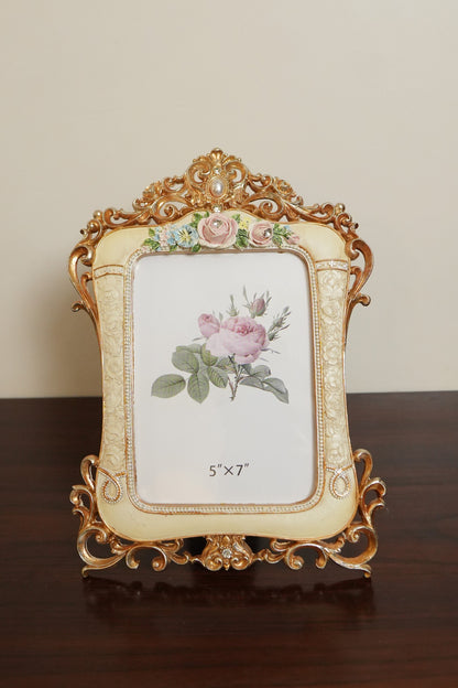 Cream & Gold Baroque Photo Frame with Pearl Crest