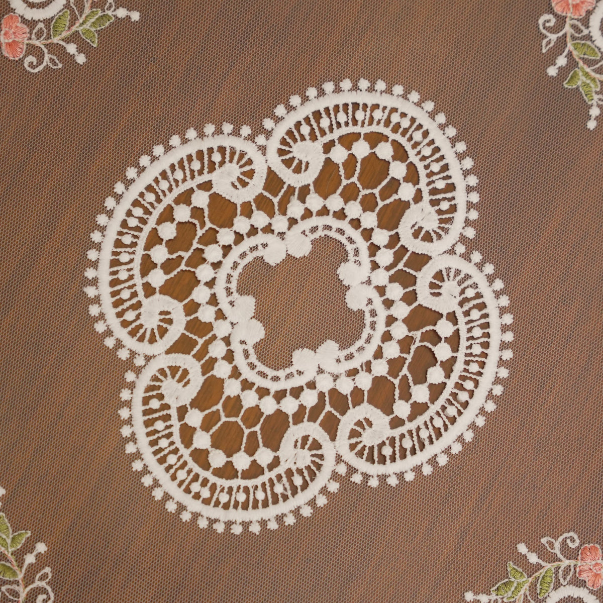 White Quatrefoil Lace & Pink Floral Small Round Table Mat (Set of 2)
