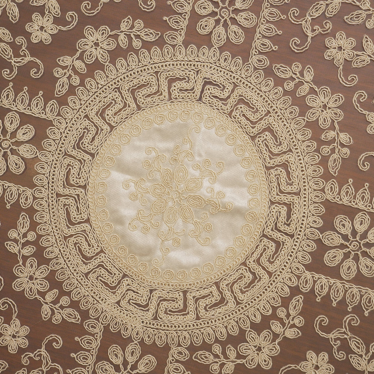 Ivory Satin Centre Greek Key Lace XL Round Table Mat (Single)